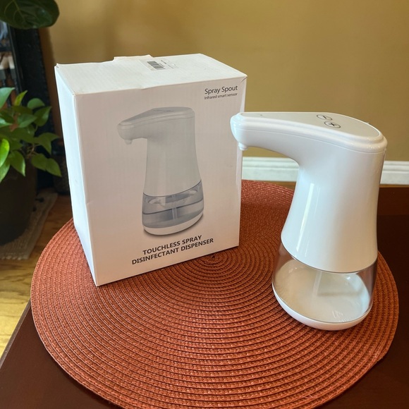 Touchless Hand Sanitzer Dispenser - Picture 9 of 9